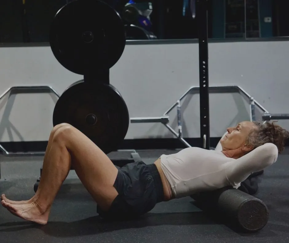 Core stability drill with neutral spine alignment reference